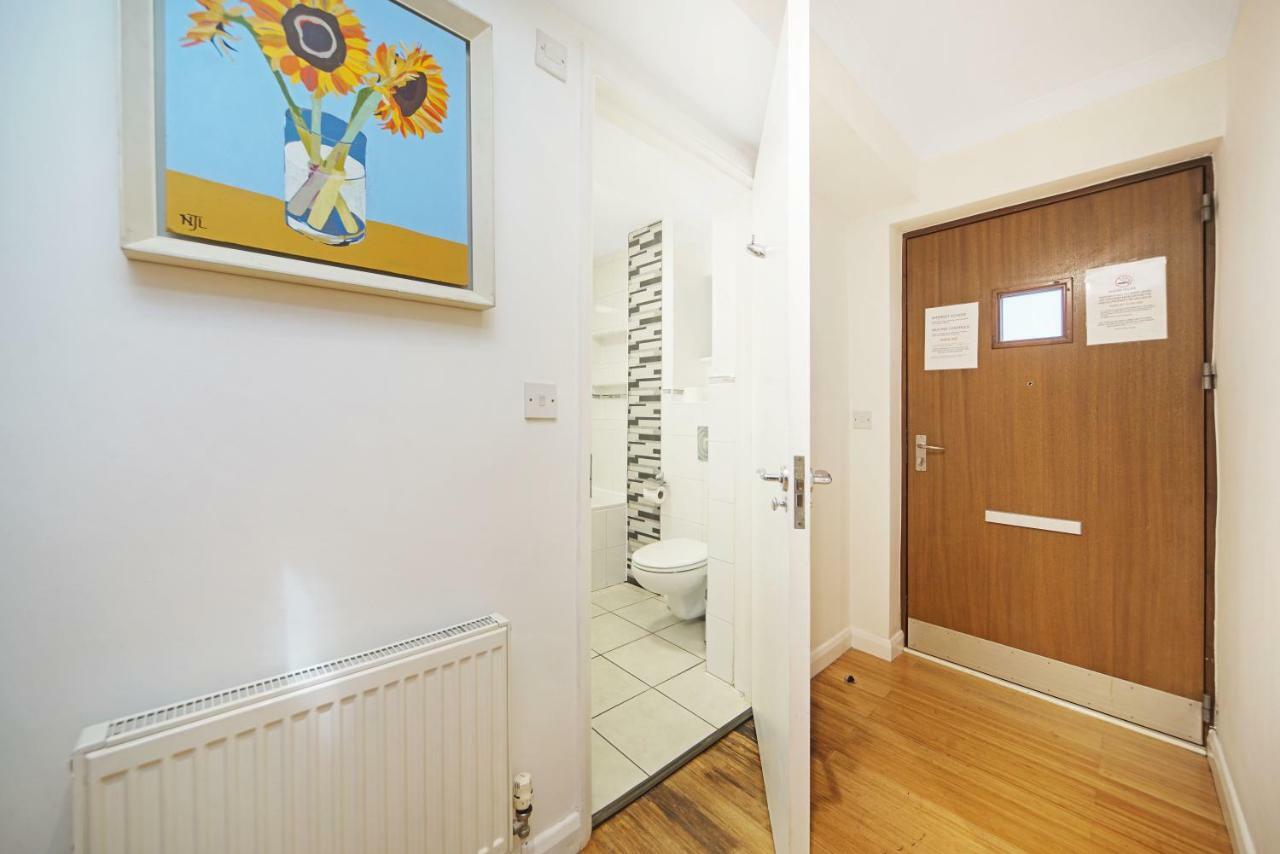 2 Bed Chic Apartment Near Shoreditch & Liverpool St Free Wifi & Parking By City Stay Aparts 런던 외부 사진